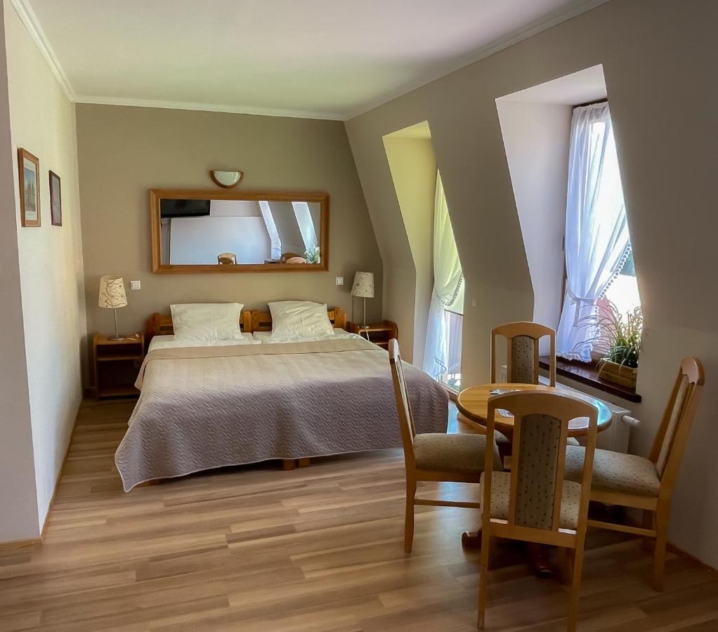 Aparthotel Mikołajki Buitenkant foto