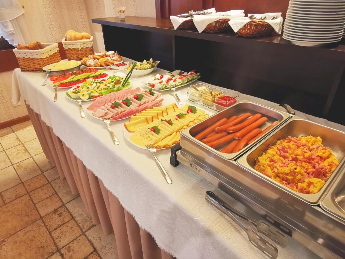 Aparthotel Mikołajki Buitenkant foto